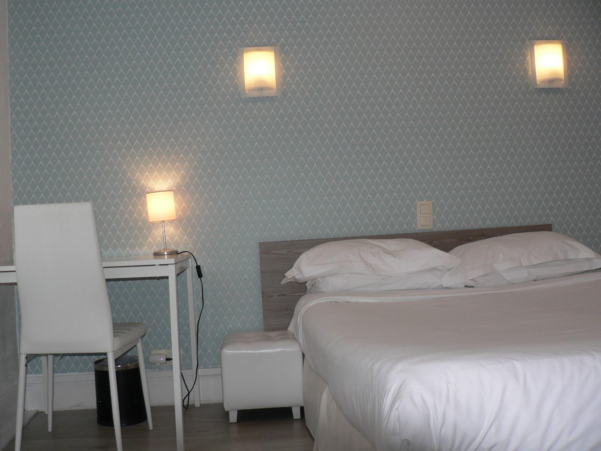 Hotel Les Alizes เบียริตซ์ ภายนอก รูปภาพ